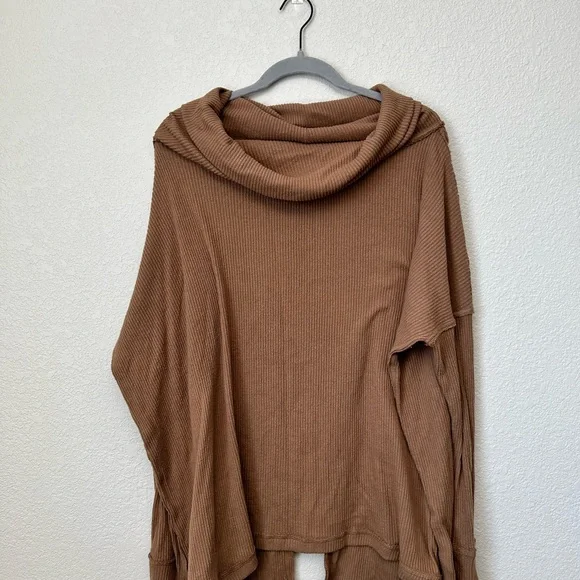 WE THE FREE | Free People long sleeve cowl neck sweater size medium - Picture 4 of 7